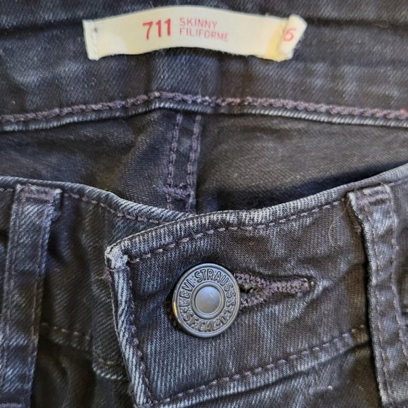 Levi's Women's 711 Skinny Jeans - Picture 4 of 5